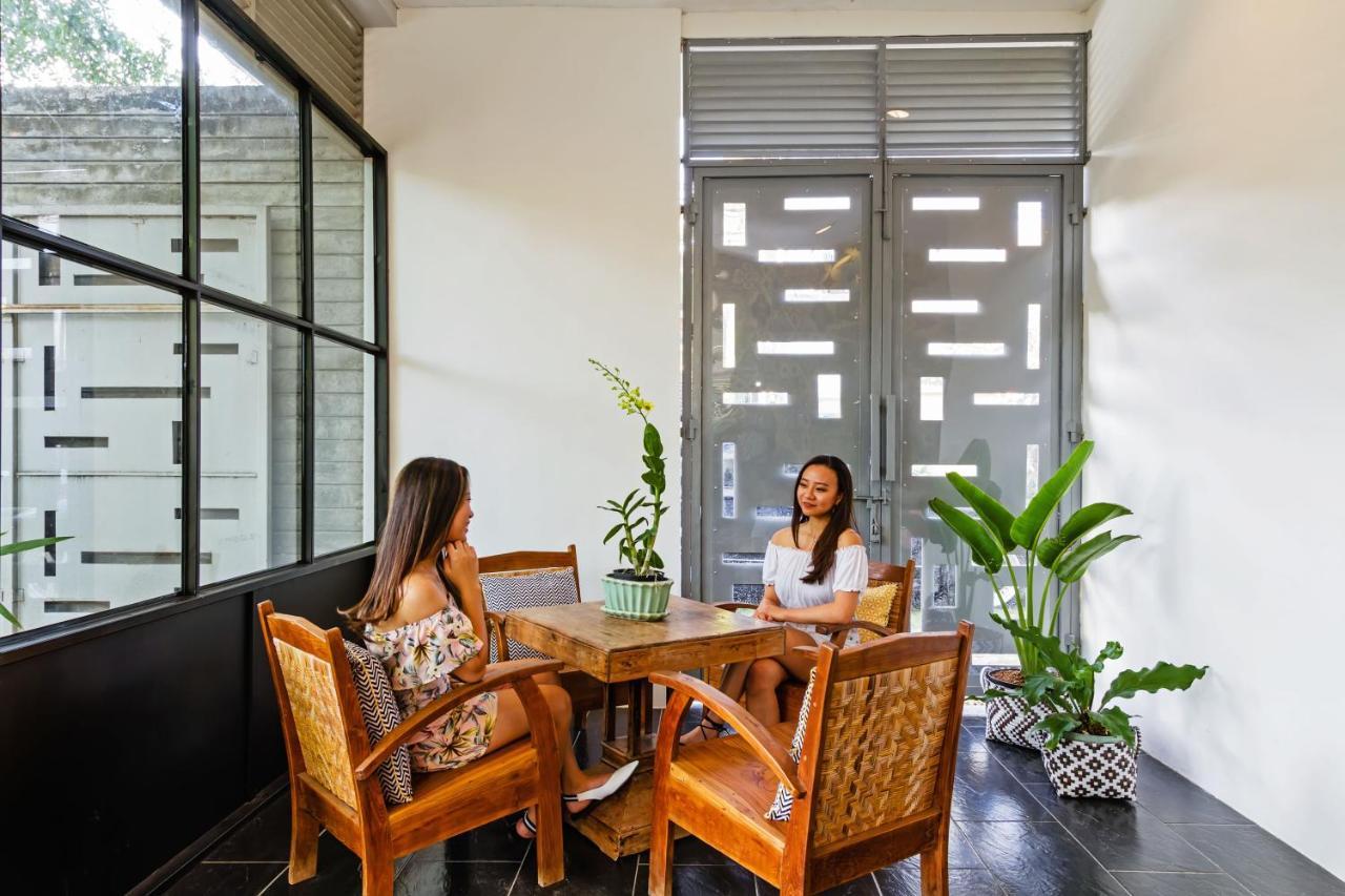 Seruni Guest House เดนปาซาร์ ภายนอก รูปภาพ